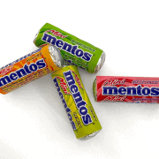 Mentos Fruit Rolle, in 4 Geschmacksrichtungen erhaeltlich